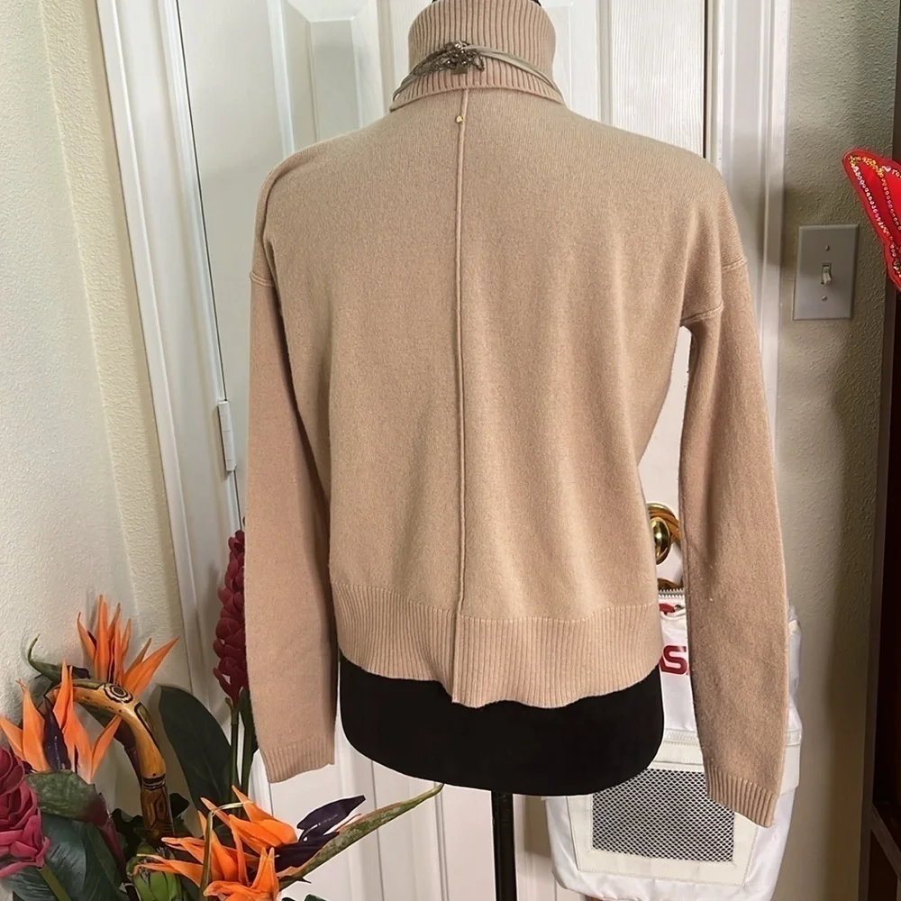 Cuyana Wool Cashmere Turtleneck Sweater - Camel - XS